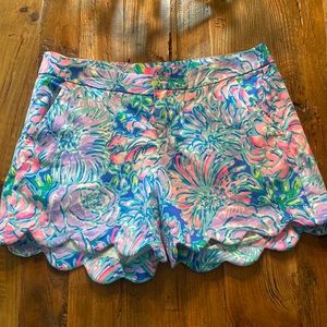 Lilly Pulitzer scalloped shorts